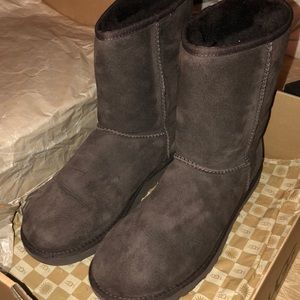 Women’s Chocolate Classic Short Boot